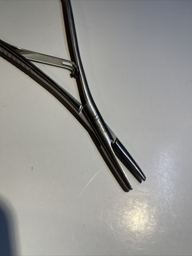 Needle Holder - Picture 4 of 8