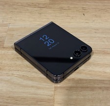 Mint Condition Samsung Galaxy Z flip 5 unlocked 256gb