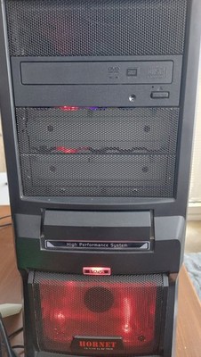 MSI/ Intel Computer ohne Festplatten