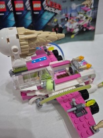 The LEGO MOVIE ICE CREAM MACHINE (70804), NOT Complete, w/instructions & figures