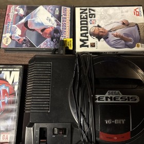 SEGA G&eacute;nesis 1601  System 16-BIT  Console W/11 Games Bundle Tested