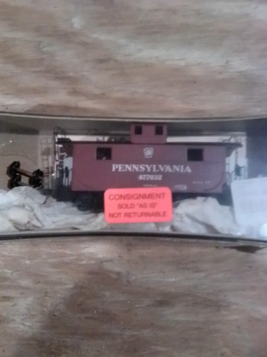 Caboose vintage Roundhouse Pennsylvania RR HO #477032 | Condition: Used