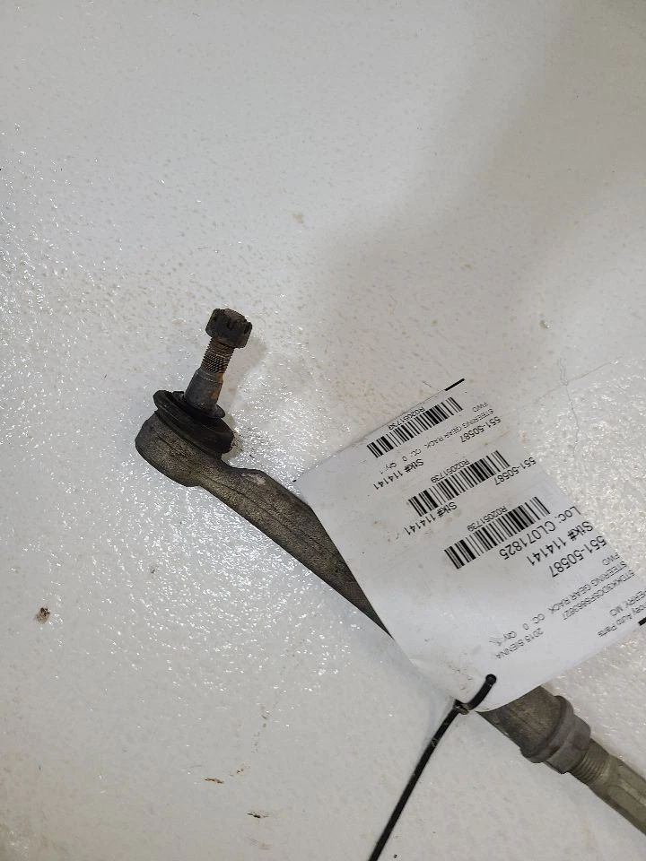 2011 - 2020 TOYOTA  SIENNA  Steering Gear Rack Power Rack And Pinion FWD  - Image 2 of 4