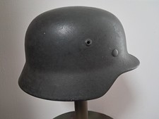 casque ww2 Allemand 1940 WH 2 ww un insigne .Peinture granité