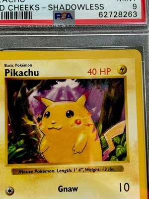 1999 Pokémon Pikachu Red Cheeks Shadowless 58/102 PSA 9 Base Set