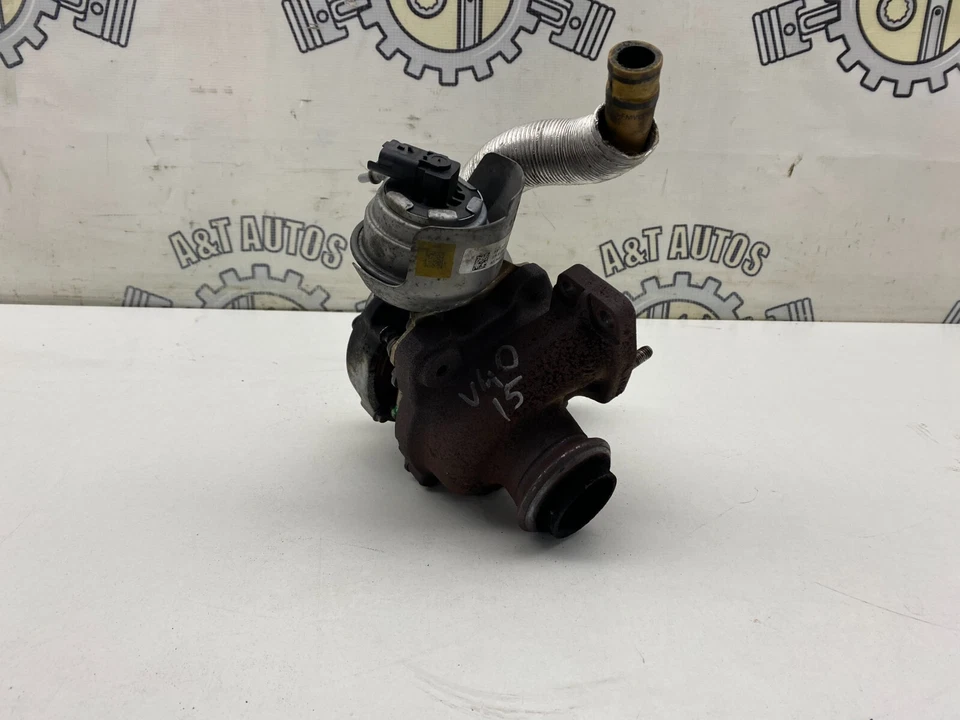 VOLVO V40 D2 SE 1.6 DIÉSEL MANUAL TURBO CARGADOR MOTOR D4162T 2011-2015 Foto 2 de 4