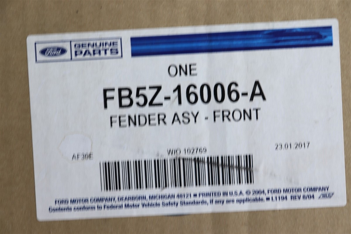 MB-126-560SEL外装部品右フロントフエンダー販売 NEW OEM Ford Driver Side Front Fender Panel FB5Z-16006-A Ford