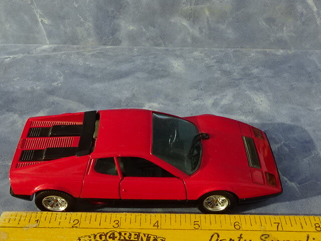 BURAGO 1/24 SCALE Diecast 1532 - Ferrari F40 1987 - Red EUR 60,99
