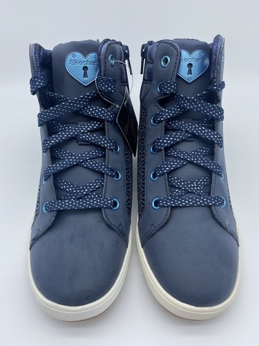 navy trainers size 4