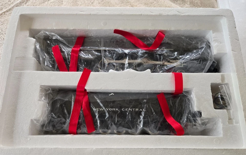 Williams 5602 O Gauge NYC BRASS 4-8-4 Niagara Steam Locomotive & Tender - Image 2 of 4