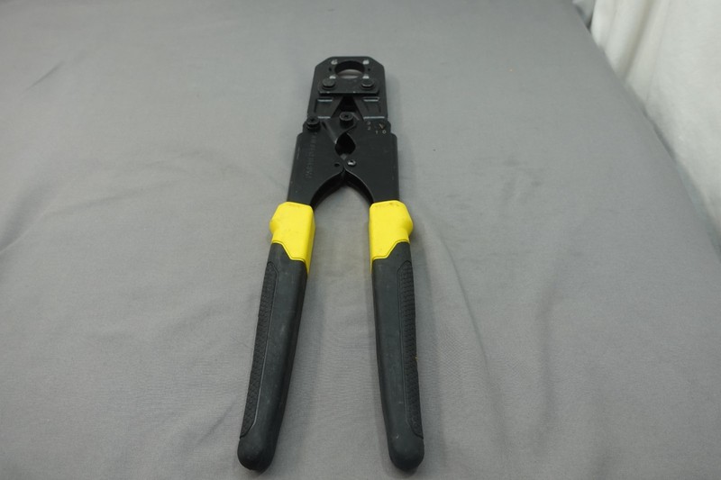 APOLLO PEX-B CRIMP TOOL ( 1/2" & 3/4" )