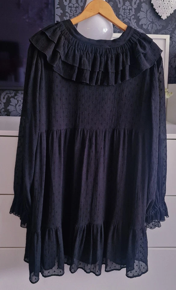 *WIE NEU* Zara Kleid schwarz Rüschen Volants Büro Raffung Gr. XL - Bild 3 von 4