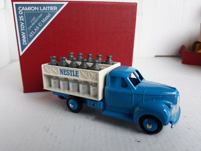 DINKY TOYS 25 O CAMION LAITIER NESTLE Milk Truck CAR MODEL ATLAS 1//43 Die-cast