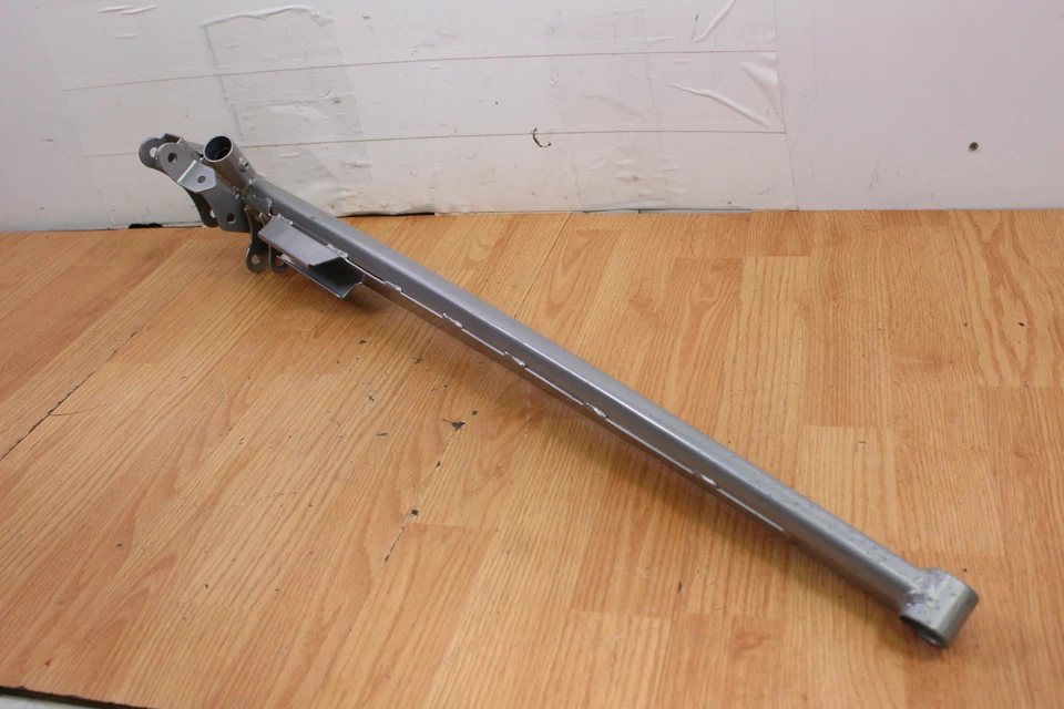 Ski-Doo Summit 800 2003 brazo derecho plateado Foto 3 de 4