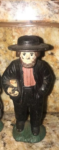 4 AMISH CAST METAL FIGURES OLDER MEN - WOMEN - CHILDREN  PAINTED And Display - Picture 4 of 12