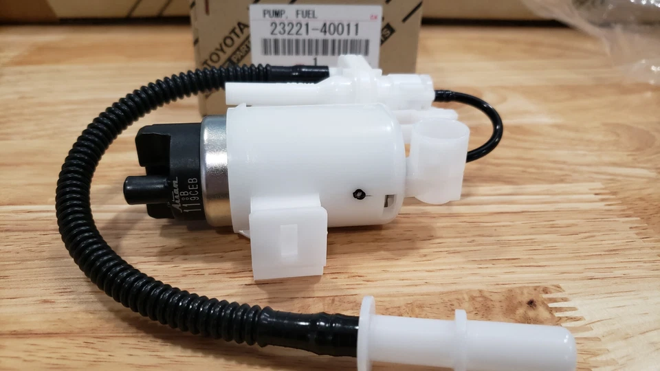 NEW Genuine Toyota Scion Fuel Pump Assy 2012-2015 iQ 0EM 23221-40011 - Image 3 of 4