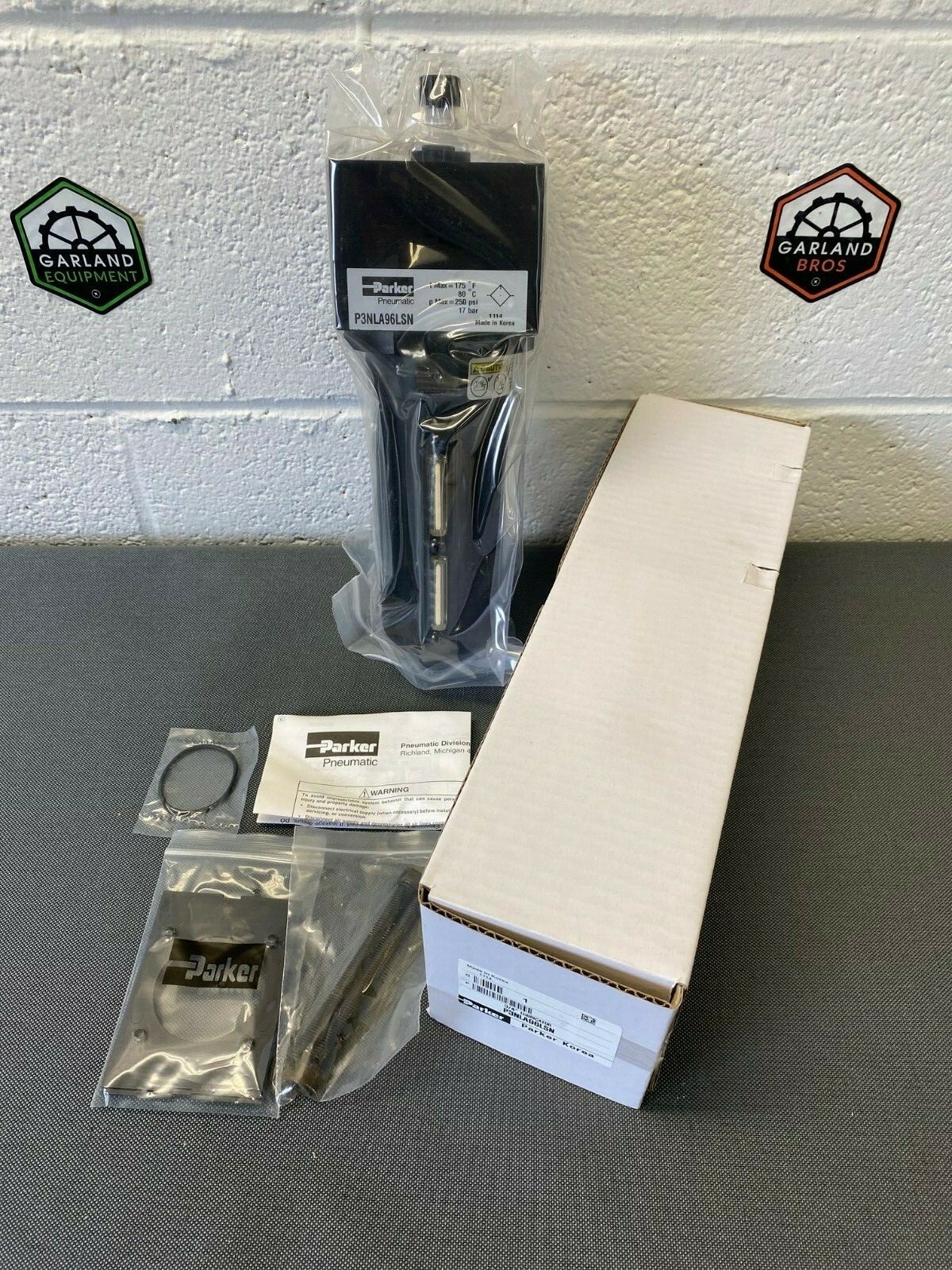 Parker P3NLA96LSN H-Flow General Industrial Lubricator