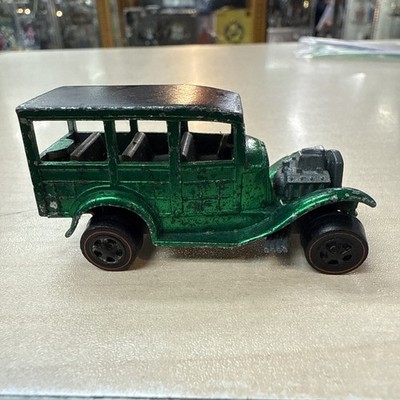 1968 Hot Wheels Redline Green Classic '31 Ford Woody Rare Color