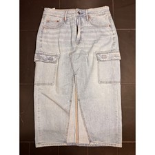 American Eagle High Rise Midi Denim Cargo Skirt Light Wash Blue Womens Size 2
