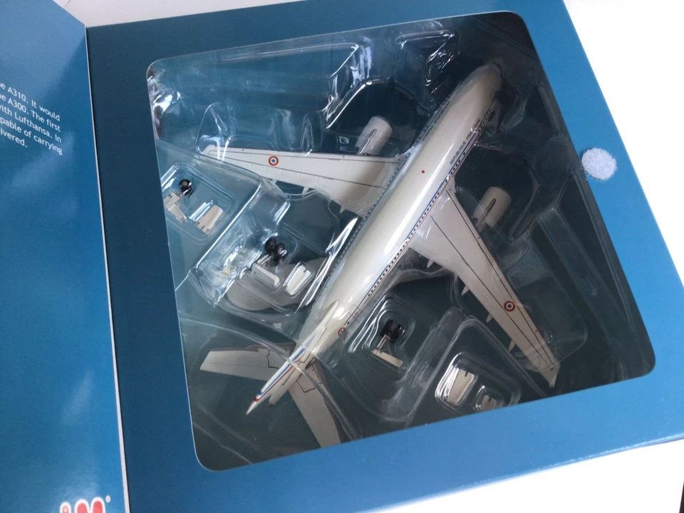 Hobby Master HL6005 Airbus A310 French Air Force F-RADA Airliner 1:200 Diecast - Image 4 of 4