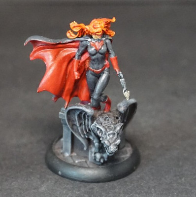 Knight Models Batwoman OOP   Batman Miniature Game   handbemalt   Resin
