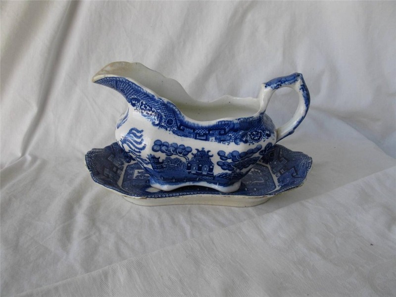 Allertons England Willow Gravy Boat Underplate 1903-1912 Blue Willow Relish Tray