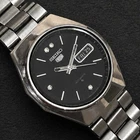 Vintage Seiko 5 Automatic Black Dial Day-Date Men's Wristwatch