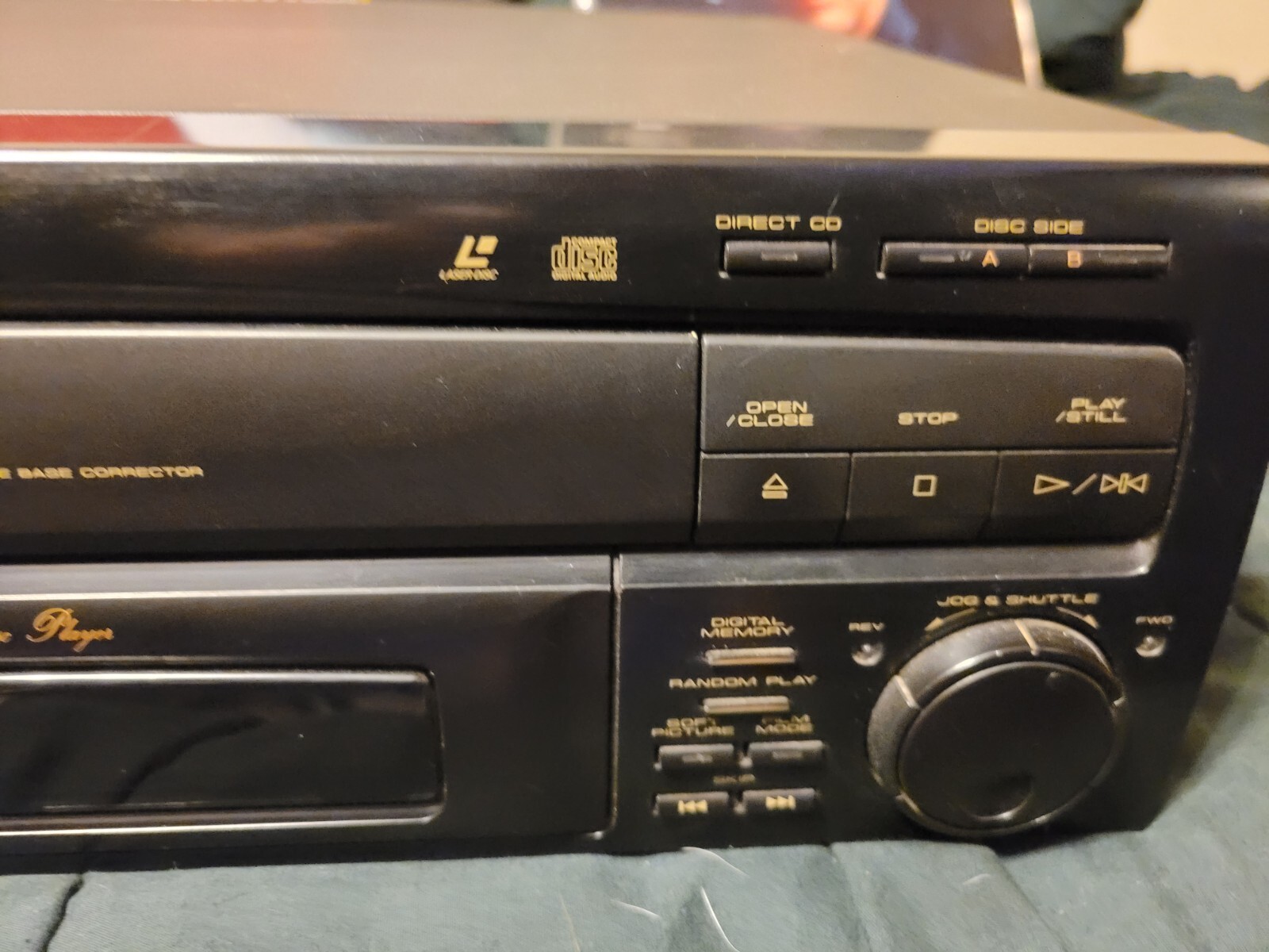 Pioneer CLDD750 LaserDisc Player *READ* Power Up Loads Disc No Spin
