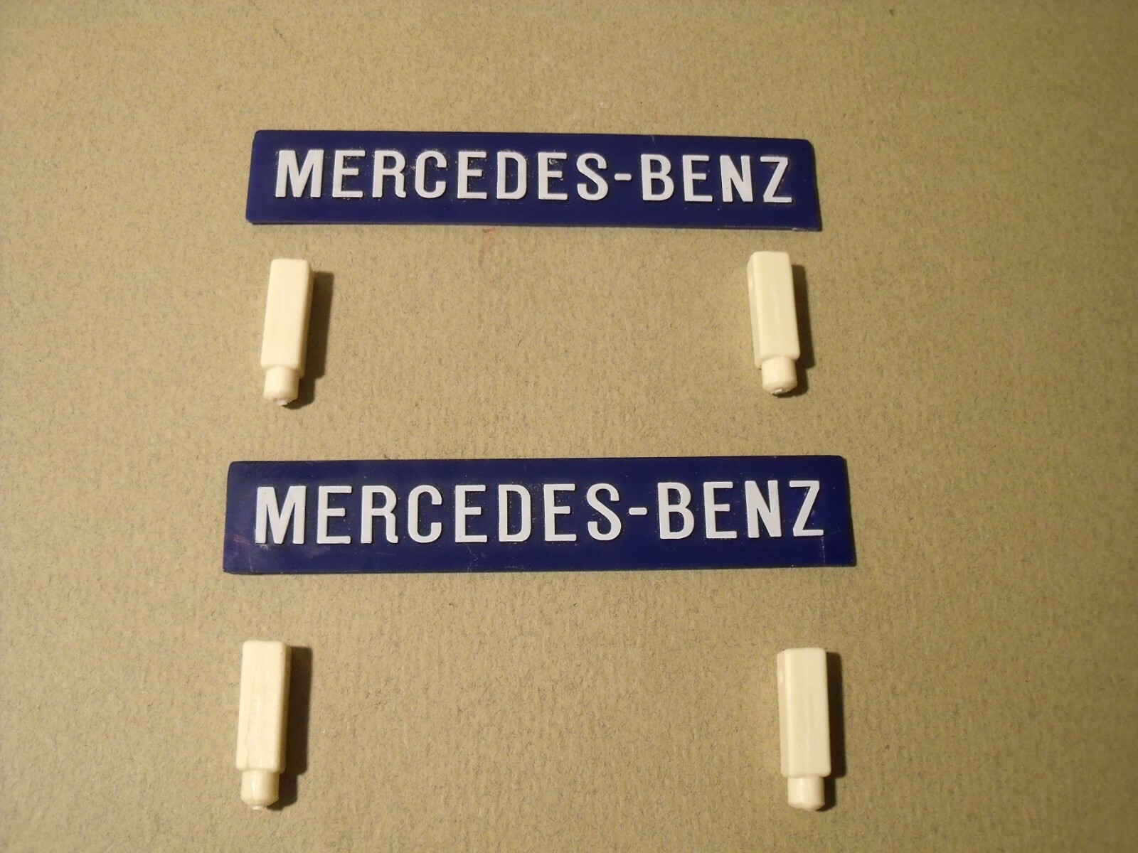 Garage 1/43 Mercedes Benz décor de bureau miniature jouets Depreux Vroom