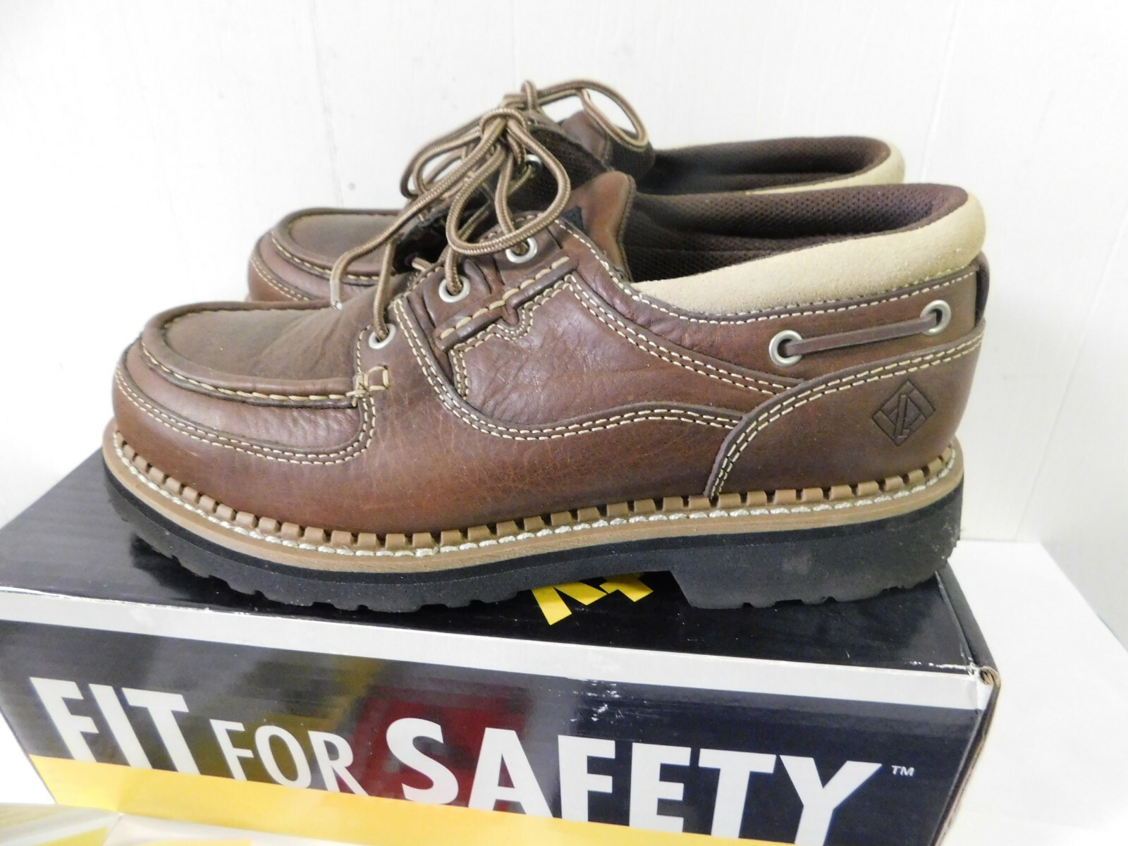 Lehigh Safety Shoes Legend Boat Shoe 9 1/2 M NEW in Box ANSI Z41 Safety