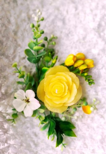 Delicate Rose Flower Candle in box with J'adore flavour - Picture 6 of 16