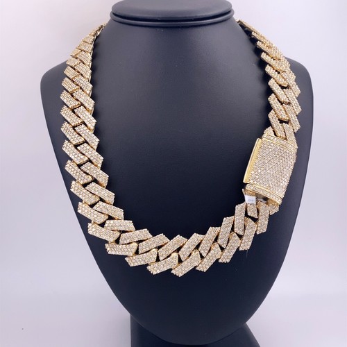 14k Yellow Gold 64.92 CT Diamond Bust 