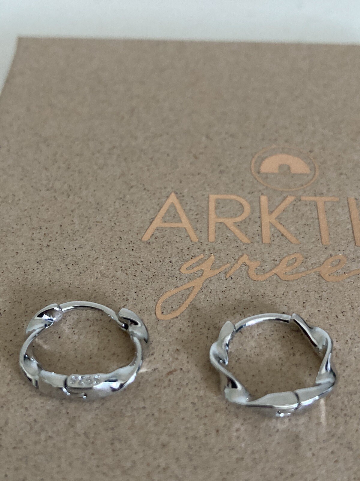 Hoop Earrings | Small | Solid Silver 925 | Twisted Design | 1.4mm Diameter-image