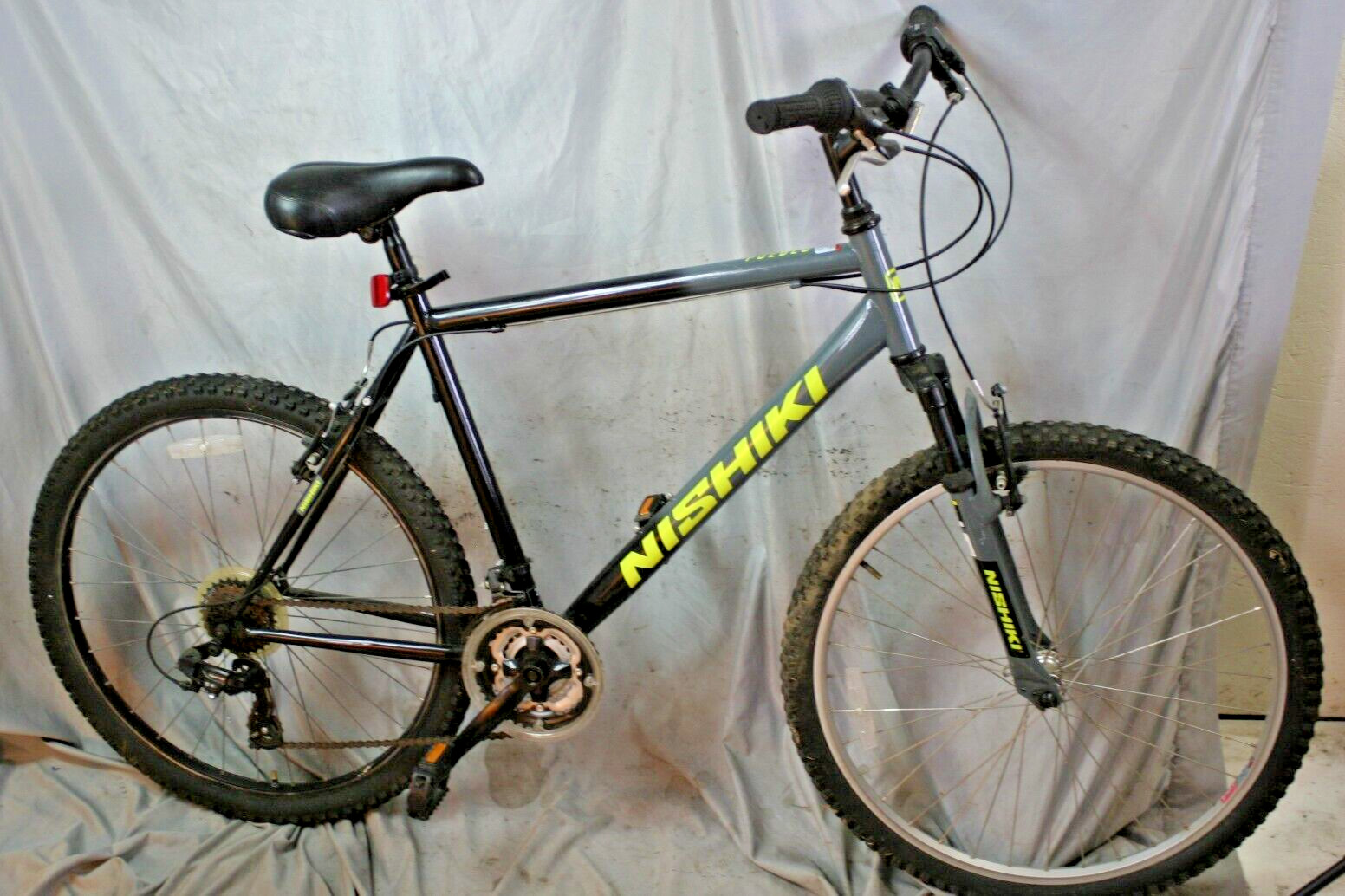 2012 Nishiki Pueblo MTB Bike Large 20" Hardtail Shimano Tour