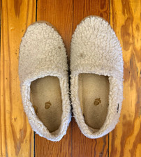 Acorn Moc Women  s Sherpa Faux Fur Lined Slip-On Slippers Beige/Brown 6.5
