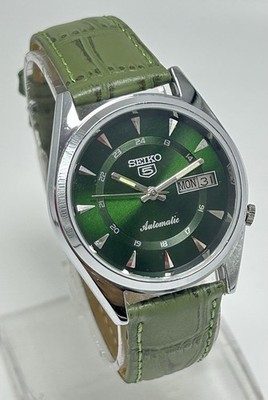Vintage Seiko 5 Green Dial Day-Date Automatic Movement No.7009A