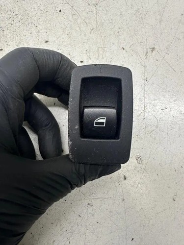 BMW 3 Touring E91 Schalter für Fensterheber hinten rechts 6945874 2.00 33814547