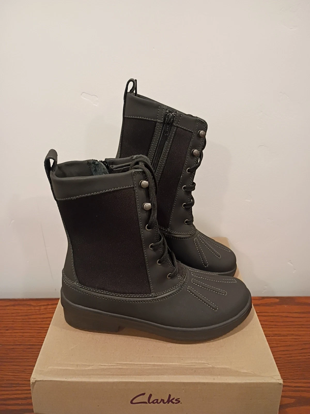 Clarks Black Carima Luna Women's Snow Boots 261 21336 Size 6.5