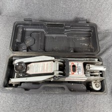 Rally 2 14 Ton Hydraulic Floor Jack 4500 Lb Portable Steel Jack W Case 9304 Rally 2 14 Ton Hydraulic Floor Jack 4500 Lb Portable Steel Jack W Case 9304