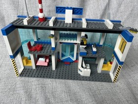 Huge LEGO Plane Lot, Cargo Plane 7734, Airport 3182 - Incomplete - Ships Fast!