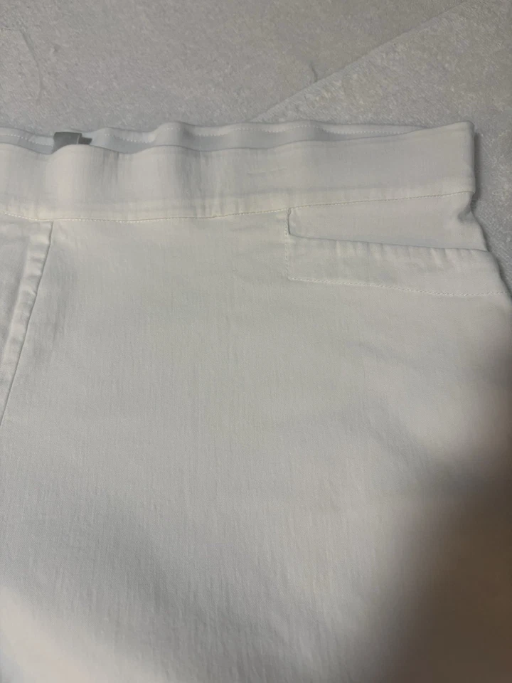 Pantalones capri adelgazantes para mujer CJ Banks Signature 24W blancos usados en excelente estado Foto 3 de 4