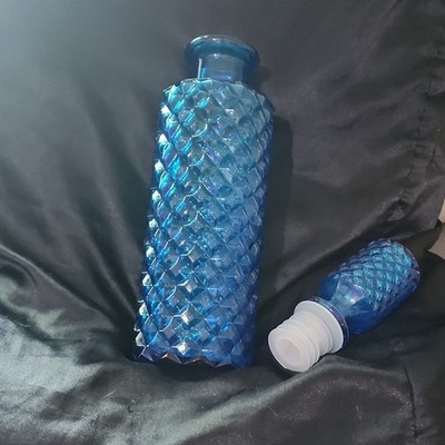 Unmarked Blue Diamond Pattern Glass Decanter Bottle with Lid/Stopper