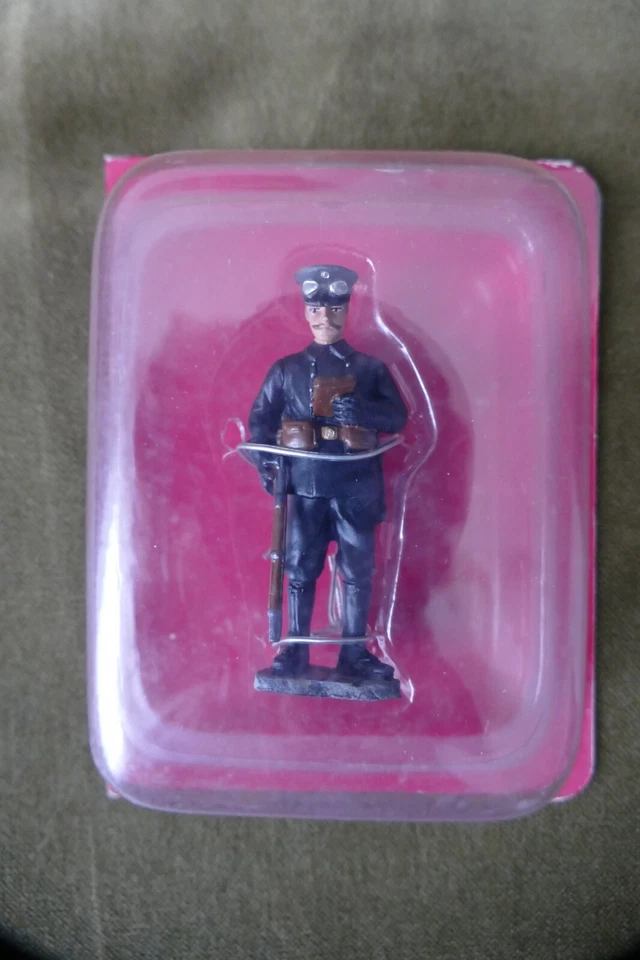 Figurine Hachette 1ère guerre mondiale 1914/1918 - Conducteur allemand 1915 - Photo 1/2