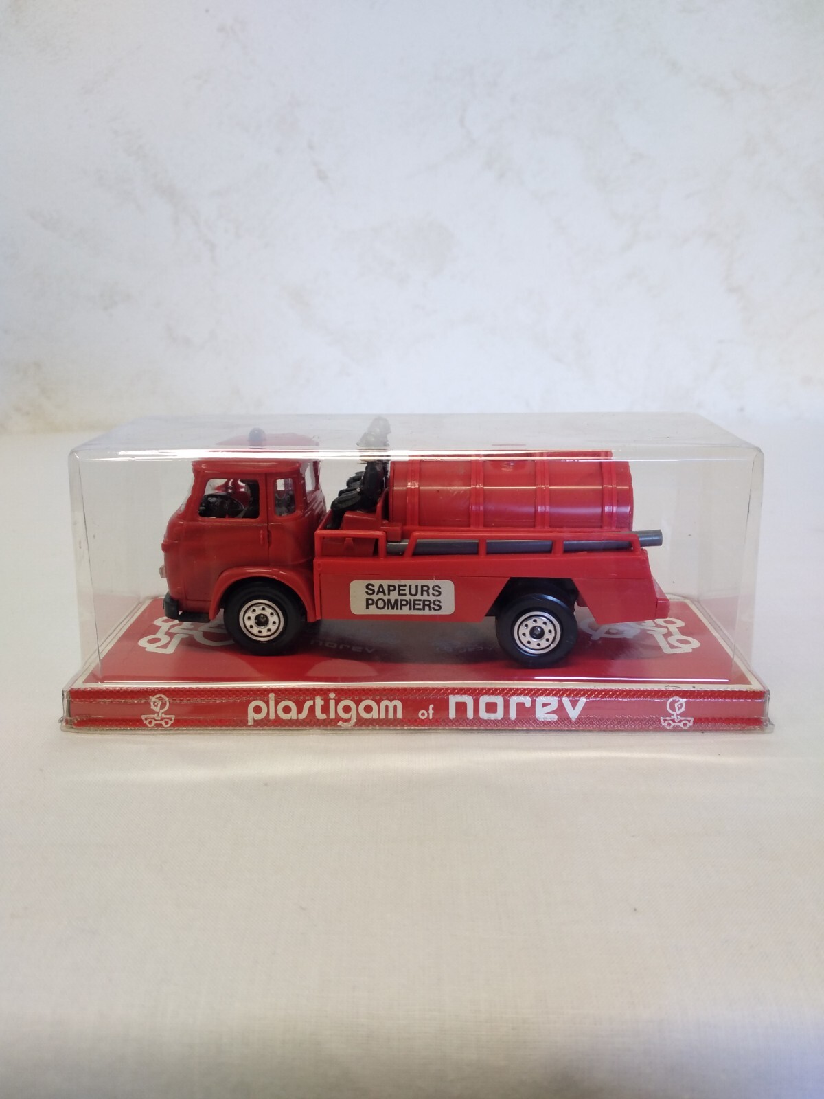 IXO CAMION D'EXCEPTION 1/43 - Saviem JM200 Citerne Antar EUR 30,00