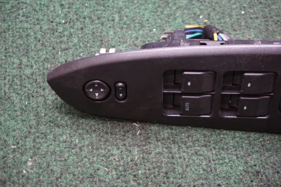 Interruptor de ventana del conductor izquierdo Chevrolet Impala 2009 2010 2011 2012 OEM 25828893 Foto 2 de 4