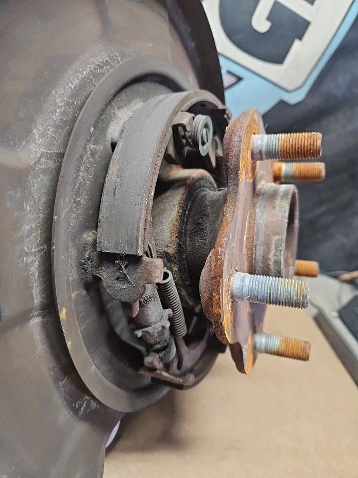 03-07 日产 350z 英菲尼迪 G35 左后轴外壳和轮毂 43019-AL500 — 第 3/4 张图片