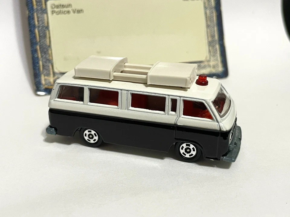 Tomy Tomica Pocket Cars Datsun Police Van, Nuevo Suelto Foto 3 de 4