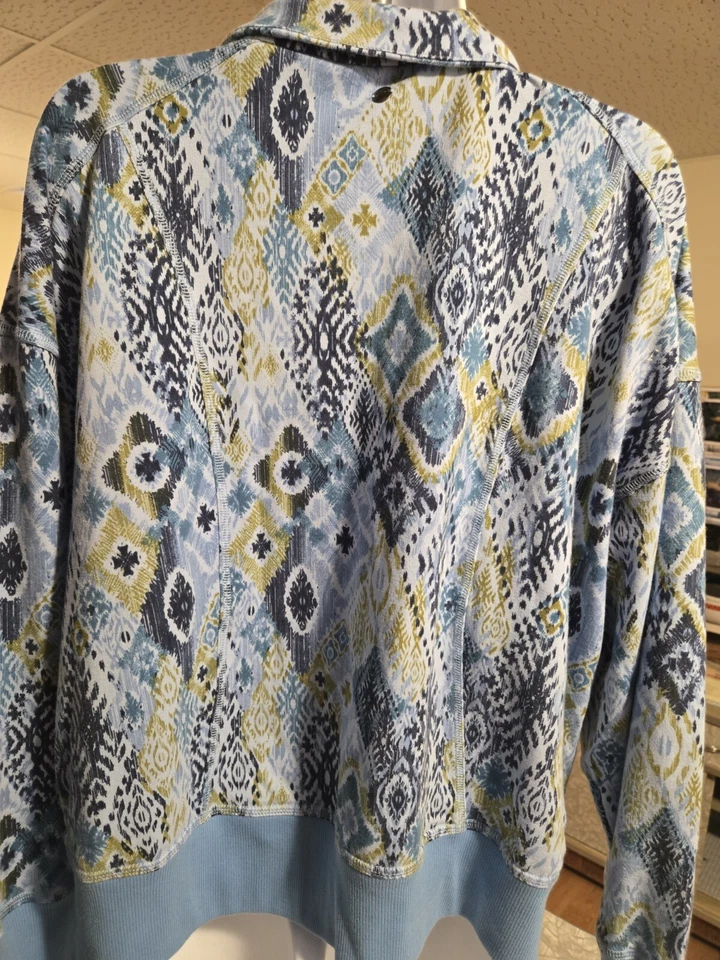 Chaqueta cortavientos Northern Reflections de colección para mujer talla M azul marino flores mediana Foto 2 de 4