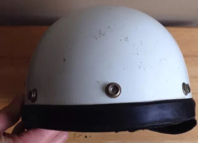 1968 VINTAGE MOTORCYCLE HELMET, WHITE MEDIUM, SNELL, HA ARAI