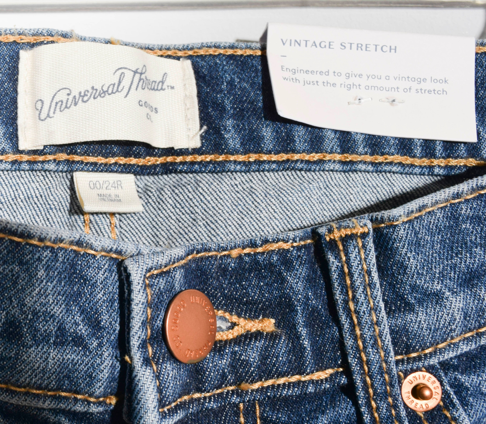 NWT Universal Thread Vintage Bootcut Stretch Jean… - image 4